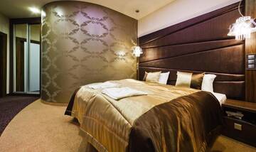 Фото номера Люкс «Премиум» Отель Blue Diamond Hotel Active SPA г. Trzebownisko 9