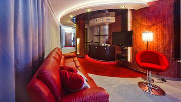 Фото номера Люкс «Премиум» Отель Blue Diamond Hotel Active SPA г. Trzebownisko 7