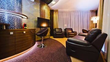 Фото номера Люкс «Премиум» Отель Blue Diamond Hotel Active SPA г. Trzebownisko 8